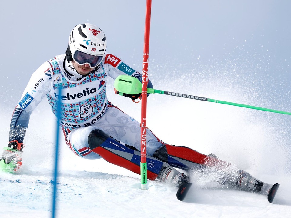 ONLINE: 1. kolo slalomu mužov dnes vo Wengene.