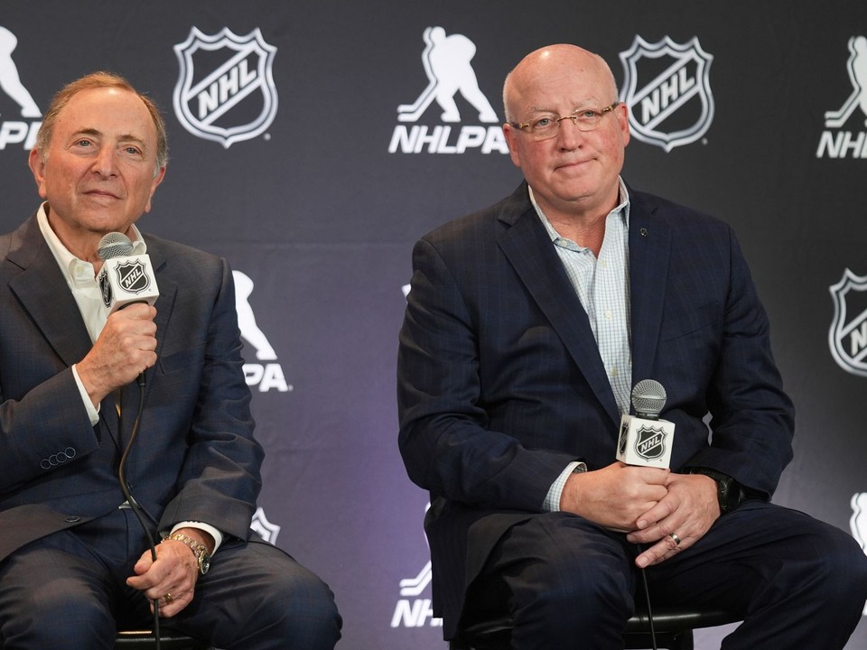 Gary Bettman a Bill Daly