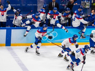 Radosť Slovenských hokejistov po postupe do semifinále ZOH v Pekingu 2022.