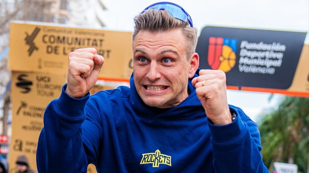 Z Kubišovho tímu sa stáva silný hráč. Pelotón sme roztrhali na kúsky, vraví legenda