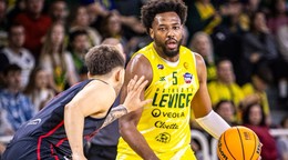 Momentka zo zápasu Levice - Komárno