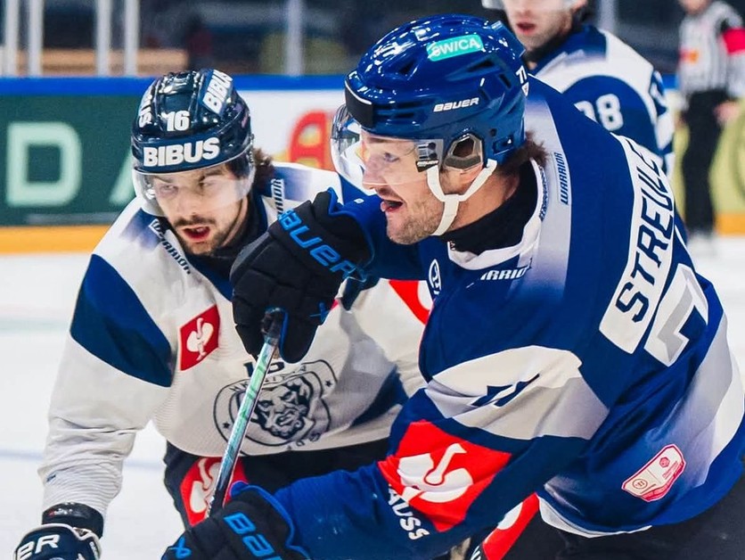 Záber zo zápasu Fribourg-Gottéron﻿ - Nitra