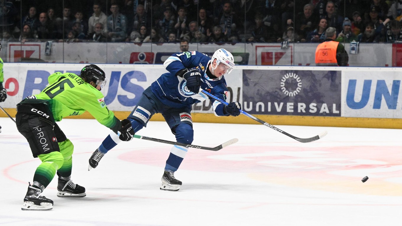 Fotka zo zápasu HK Nitra a DOXXbet Vlci Žilina.