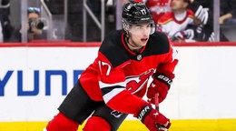 Šimon Nemec v drese New Jersey. 