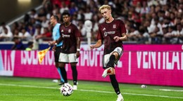 Český futbalista Adam Karabec v drese AC Sparta Praha.