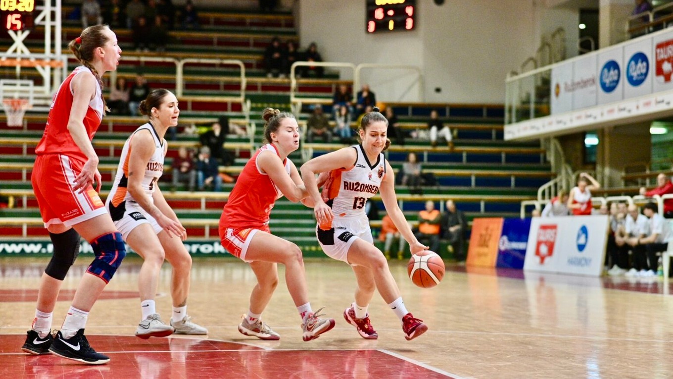 Basketbalistka Ružomberka Dominika Urbanová. 
