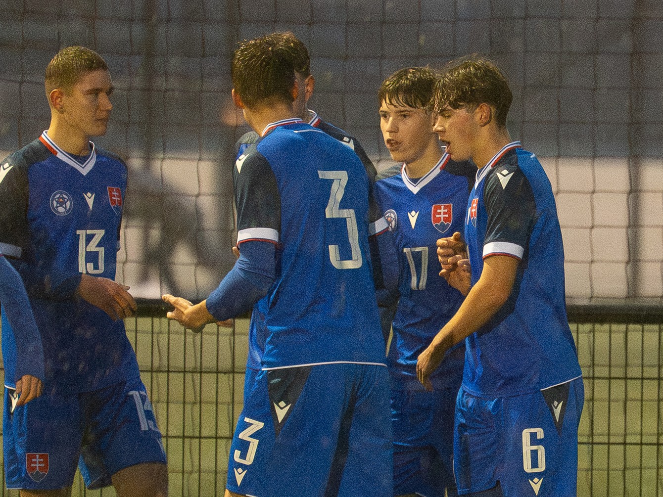 konecny alex 13 Hamsik christaian 17 Dolezaj Maxim 6 .jpg