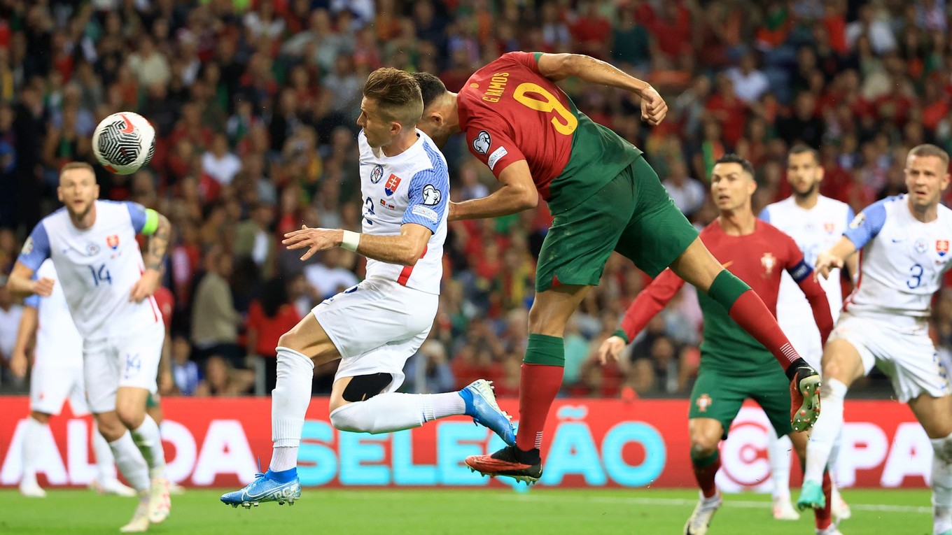 Goncalo Ramos strieľa gól v kvalifikačnom zápase na EURO 2024 Portugalsko - Slovensko.