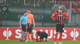 Sklamaní hráči Spartaka po prehre s PFK Razgrad Ludogorec.