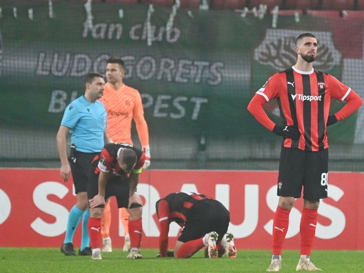 Sklamaní hráči Spartaka po prehre s PFK Razgrad Ludogorec.