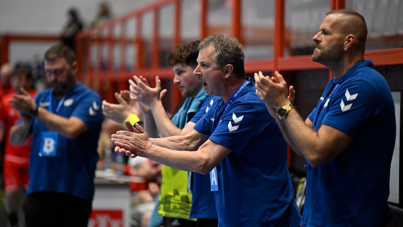 Striedačka HK Kúpele Bojnice povzbudzuje.