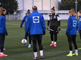 Hráčky futbalovej reprezentácie žien Slovenska počas tréningu pred zápasmi Ligy národov žien.