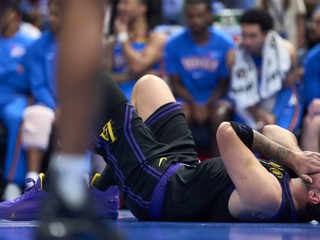 Zranený Luka Dončič.