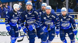 Kristián Pospíšil oslavuje gól za Kometu Brno.