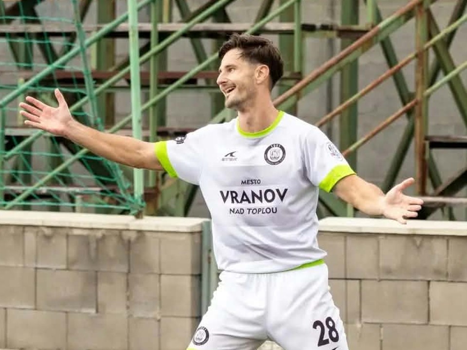 Futbalista Miloš Paľo v drese MFK Vranov nad Topľou.