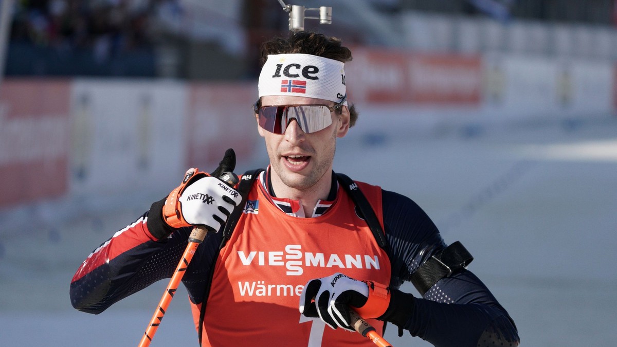Na snímke nórsky biatlonista Sturla Holm Laegreid.