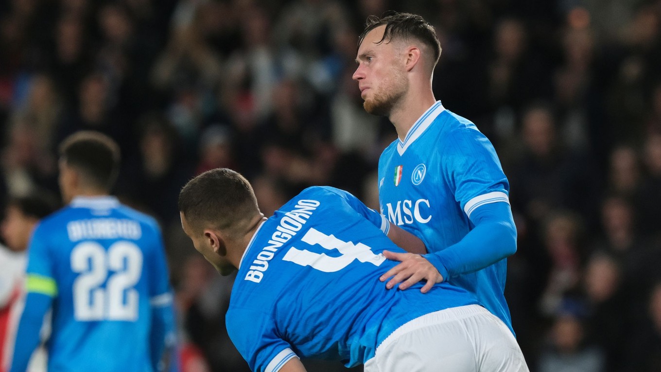 Hráči Neapola v zápase s PSV
