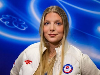 Na snímke slovenská lyžiarka Rebeka Jančová počas jej odchodu do dejiska ZOH 2026.