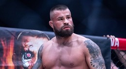 Karlos "Terminátor" Vémola.