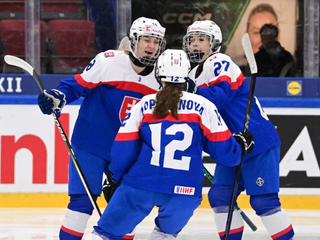 Slovenské hokejistky na MS v hokeji žien do 18 rokov.