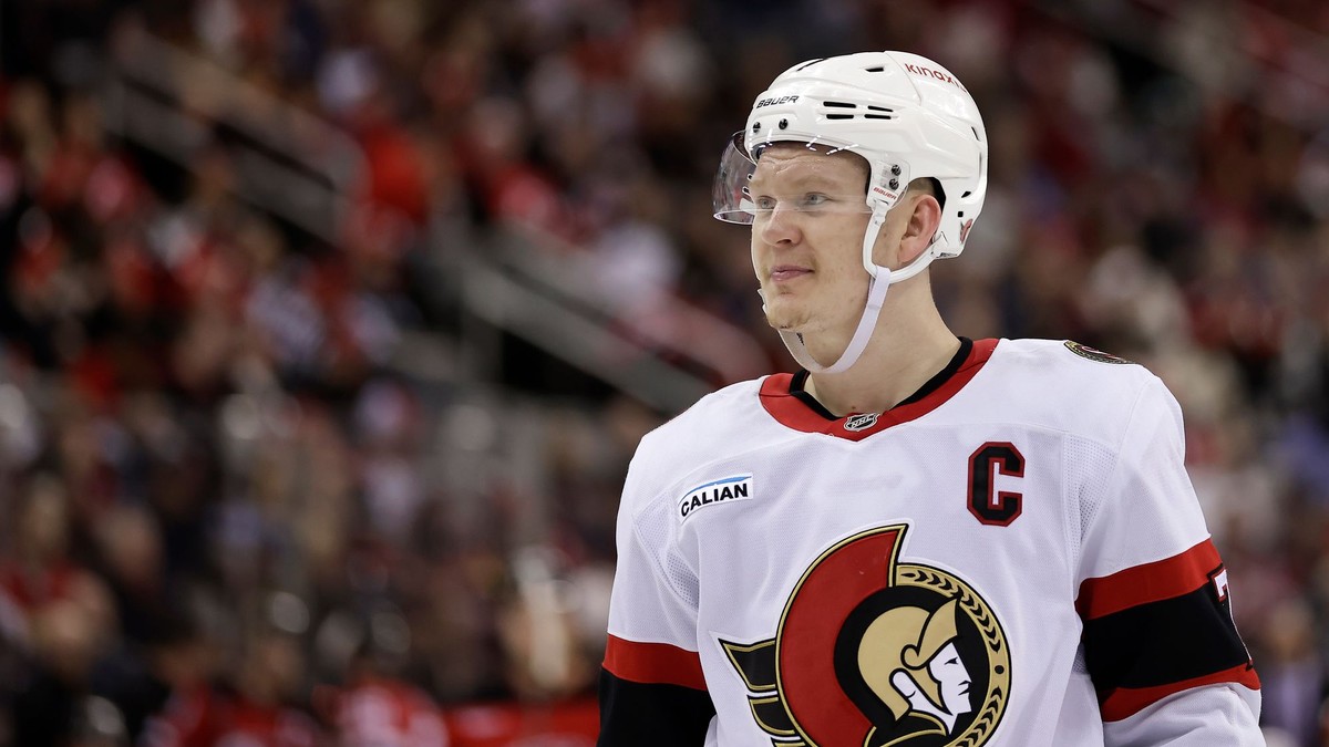 Brady Tkachuk v drese Ottawy