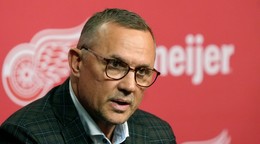 Steve Yzerman.