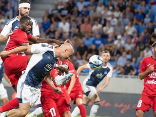 Hráči počas zápasu ŠK Slovan Bratislava – FC Swift Hesper 1. predkola Ligy majstrov UEFA