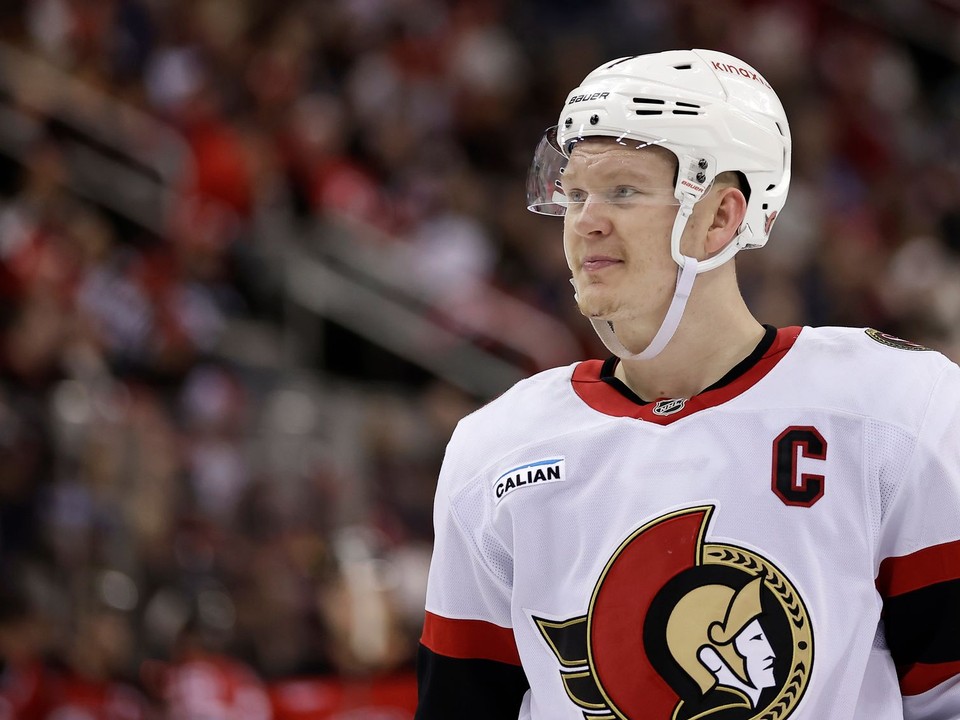 Brady Tkachuk v drese Ottawy