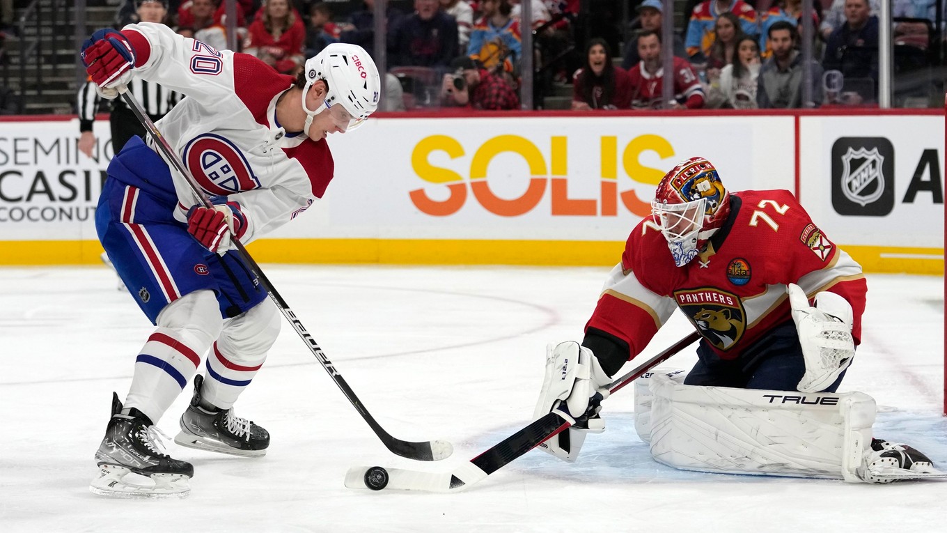 Juraj Slafkovský v drese Montreal Canadiens.