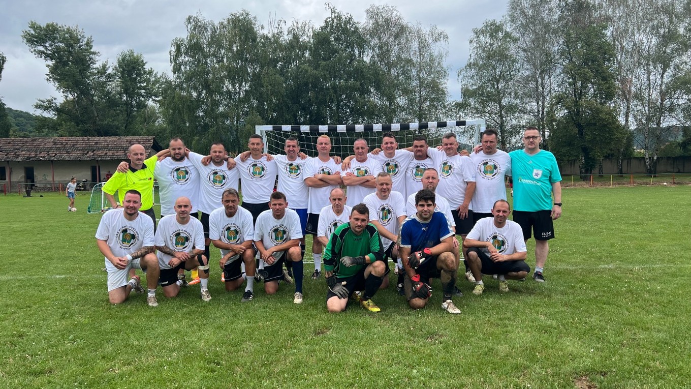 Starí páni Horných Otrokoviec.