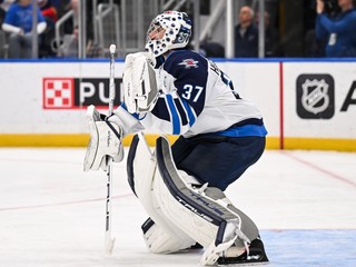Connor Hellebuyck.