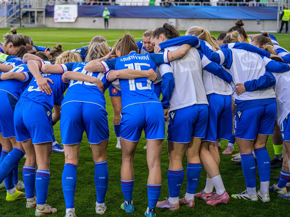 Slovenská ženská futbalová reprezentácia.