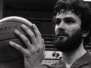 Stanislav Kropilák pred MEv basketbale v roku 1981.