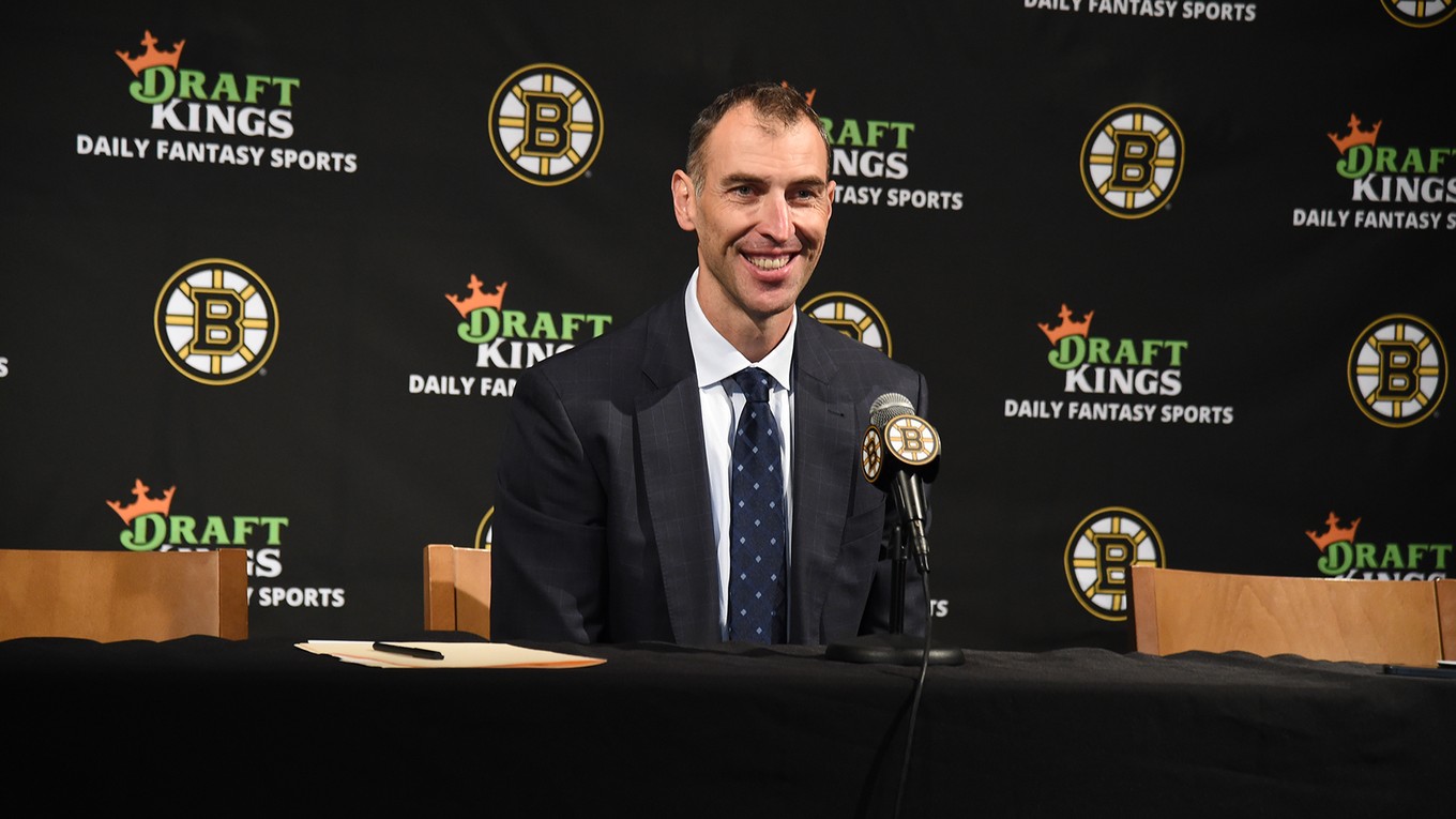 Zdeno Chára na tlačovej konferencii.