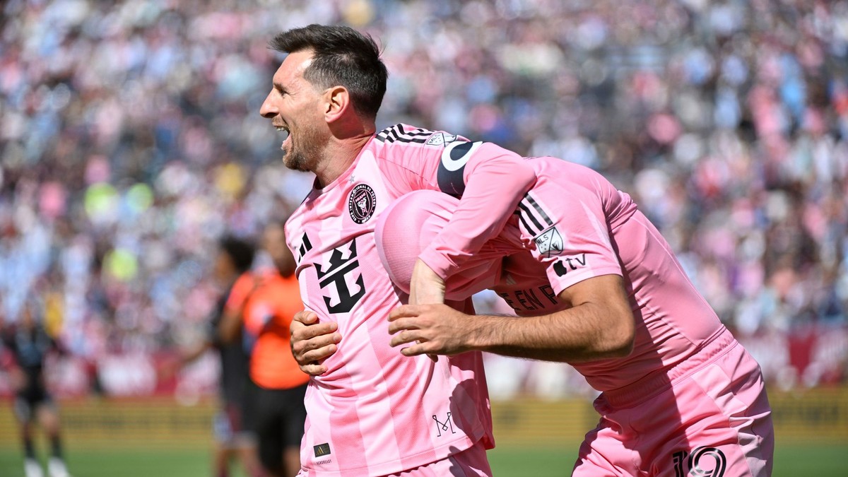 Lionel Messi oslavuje gól