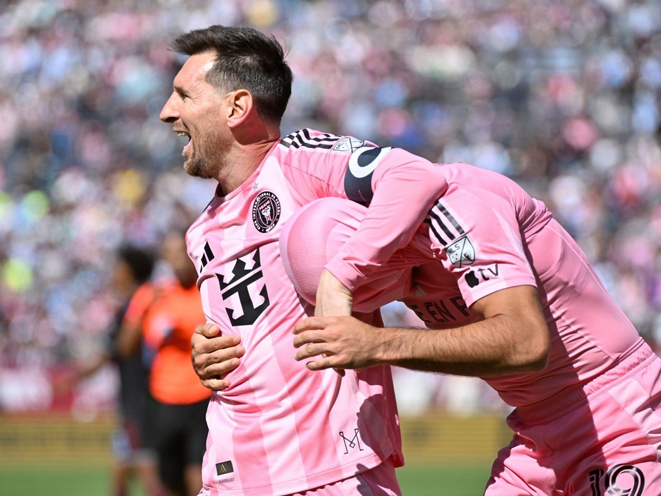 Lionel Messi oslavuje gól