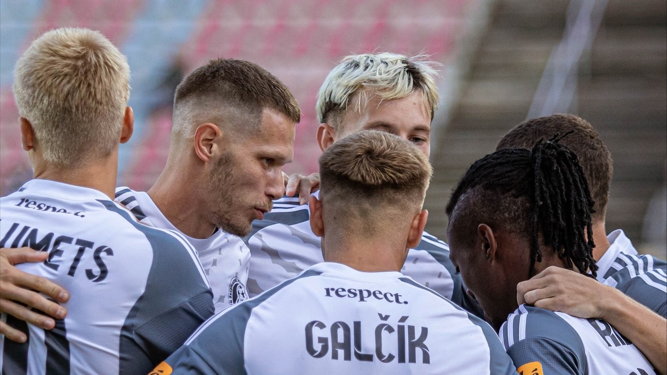 Futbalisti FK Železiarne Podbrezová.