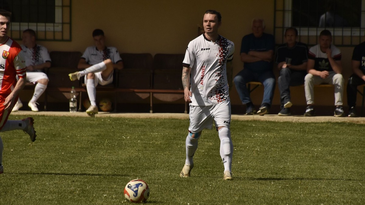 Hral s potrhaným meniskom. Železný muž nevynechal zápas deväť rokov