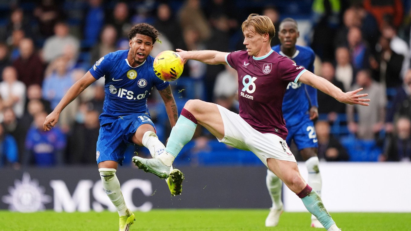 Momentka zo zápasu Chelsea - Burnley.