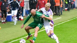Jozef Menich (Prešov) a Boris Druga (Komárno) v záverečnom 10. kole nadstavbovej časti Niké ligy v skupine o udržanie sa medzi KFC Komárno a FC Tatran Prešov.