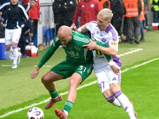 Jozef Menich (Prešov) a Boris Druga (Komárno) v záverečnom 10. kole nadstavbovej časti Niké ligy v skupine o udržanie sa medzi KFC Komárno a FC Tatran Prešov.
