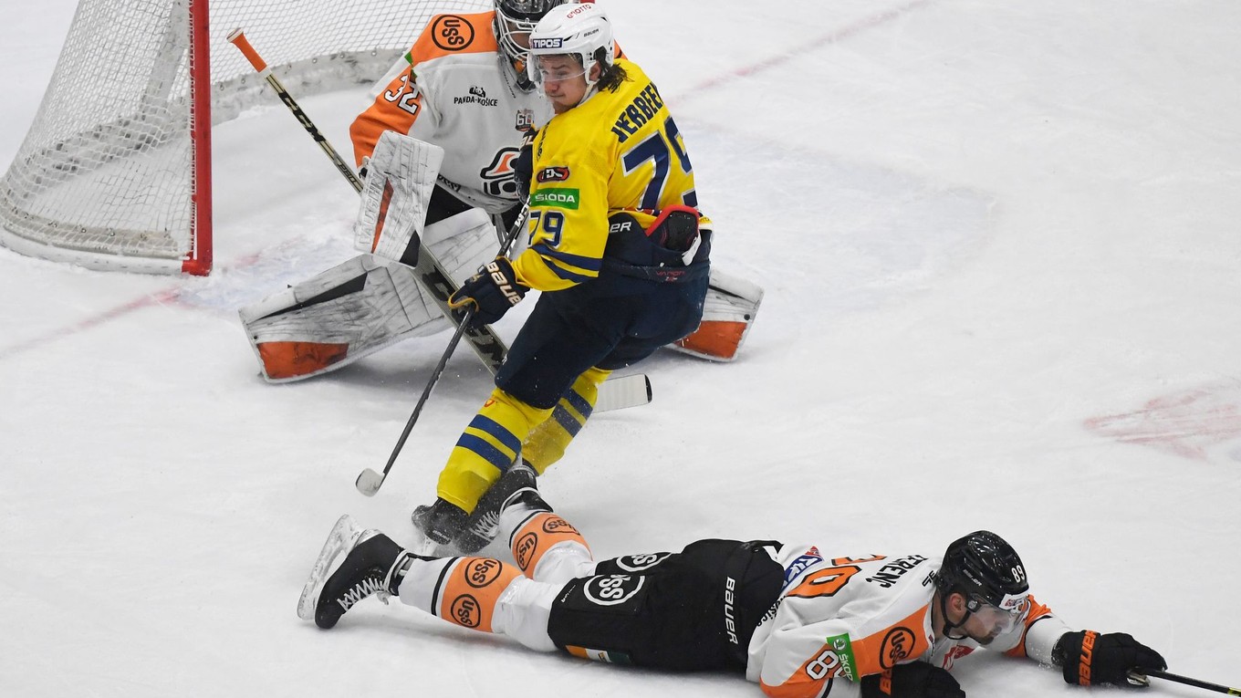 Hayden Verbeek (v strede) v drese Spišskej Novej Vsi.