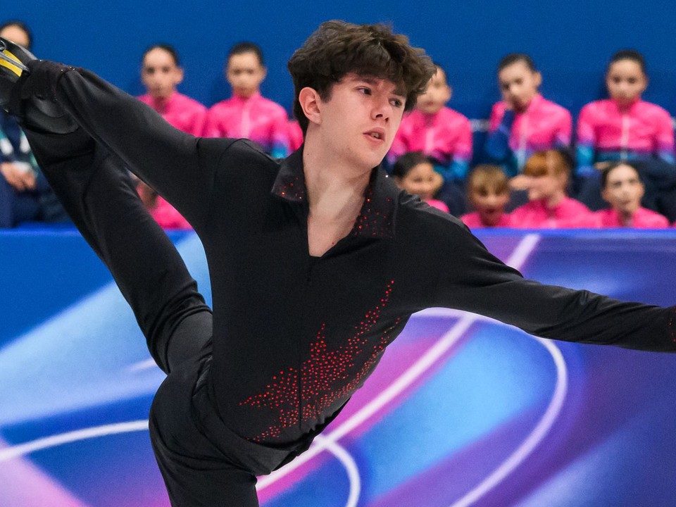 ONLINE: Adam Hagara dnes ide voľnú jazdu na MS v krasokorčuľovaní 2026.