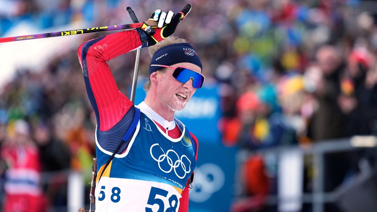 Prvá individuálna disciplína patrila Nórom. Adamova pripravila o lepší výsledok druhá streľba