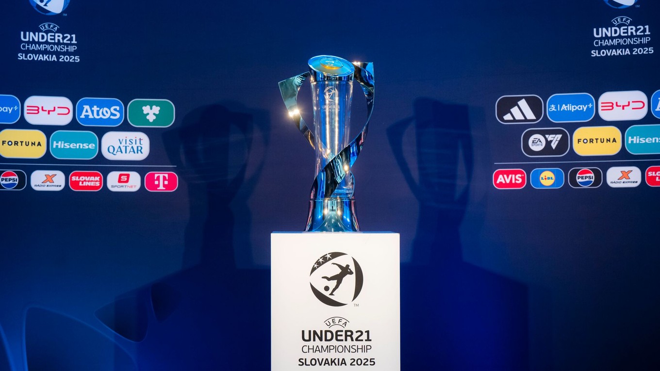 Trofej pre víťaza ME vo futbale do 21 rokov 2025 (EURO U21 2025).