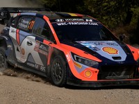 Belgický jazdec Thierry Neuville.