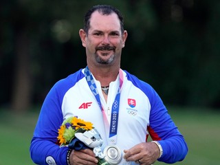 Rory Sabbatini so striebornou medailou na OH Tokio 2020 / 2021.