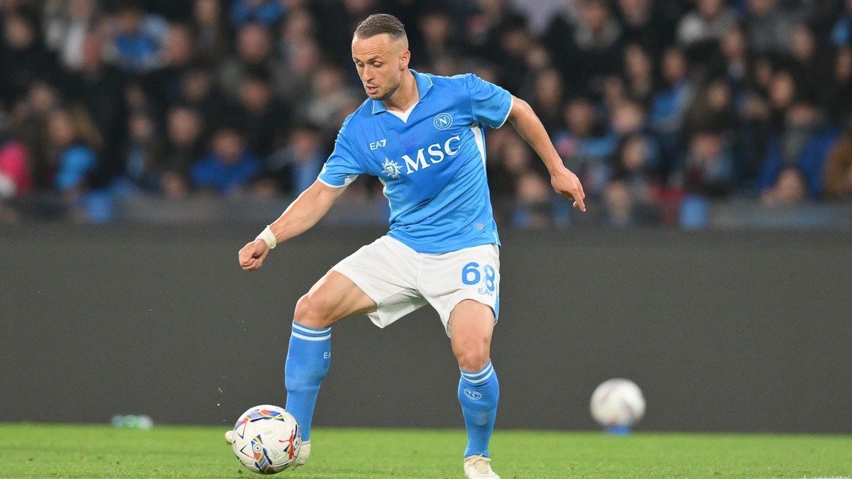 Slovenský futbalista Stanislav Lobotka vo farbách SSC Neapol. 