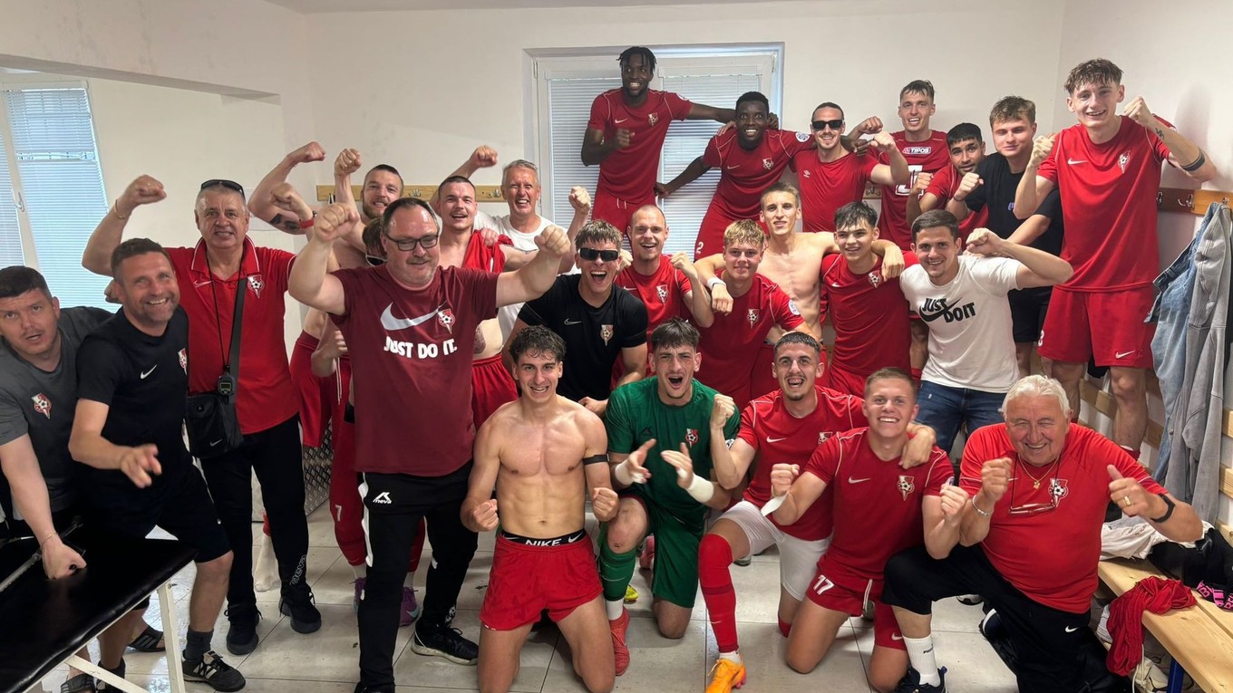 Radosť hráčov ŠKF Sereď.