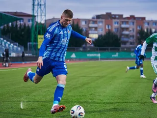 Alen Mustafič v drese ŠK Slovan Bratislava.